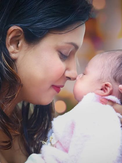 Newborns with Family: First Moments Together photo 4