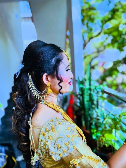 Rani Esthetic Studio - Event Makeup & Styling The Art of Adornment: Hairstyling & Saree Draping photo 10