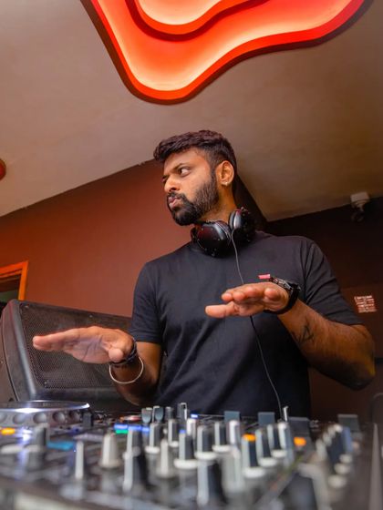 The "all set for the weekend" face. Ready to bring the energy for a big weekend of gigs.