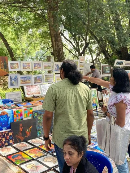 The bustling atmosphere of the art fair.