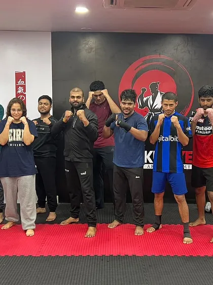 The evening squad, a dedicated group that shows up to grind every night.
