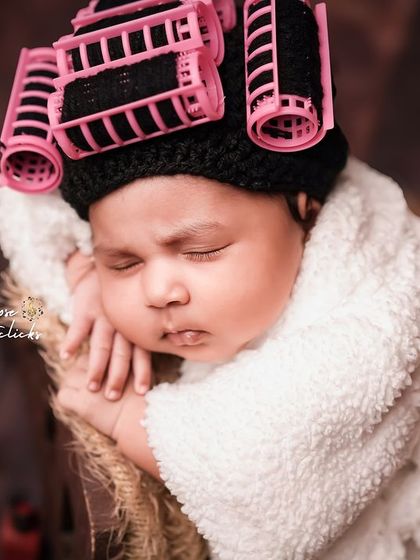 A duplicate of the previous image, emphasizing the popularity and charm of this creative theme.