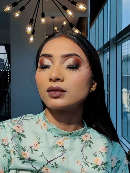 Bold Colour & Graphic Liners photo 22