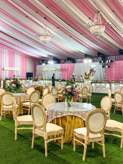 Grand Celebrations: Ambiance & Scale photo 14