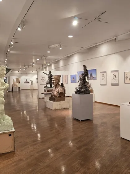 A wide view of the sculpture gallery at Lalit Kala Akademi, which our students explored for inspiration.