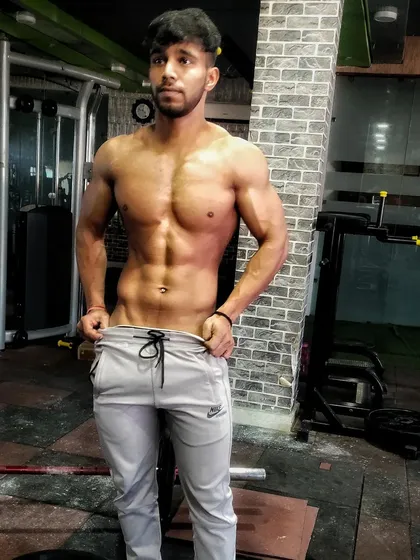 This level of definition in the abs and chest isn't just about motivation. It's about the daily discipline of eating right and training hard, even when you don't feel like it.