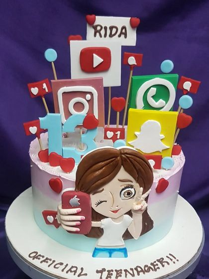 Pop Culture & Fandom Cakes photo 21