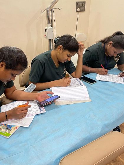 Akshaya Murali - Corporate & Professional Development Training Training for Healthcare & Service Teams photo 9