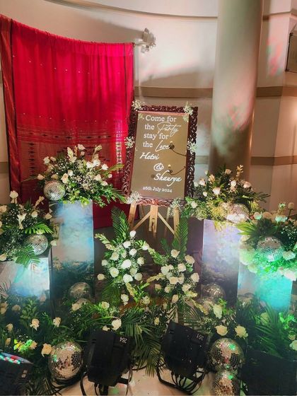 Intricate Decor Details photo 60