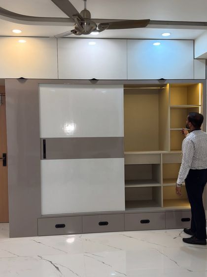 Vipin Rajput - Custom Furniture & Storage Solutions Sliding & Hinged Wardrobes photo 15