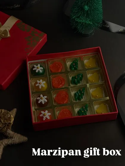A classic Christmas treat, this Marzipan gift box contains colorful, handcrafted cashew marzipan sweets. They are a perfect addition to any festive hamper or as a standalone gift.
