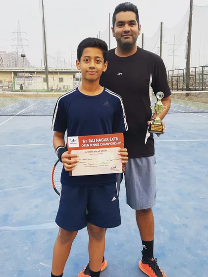 A great performance by our player Aarav Verma, who won the championship in the Under-14 boys category at the 1st Raj Nagar Ext. Open Tennis Tournament. We hope he wins many more accolades.