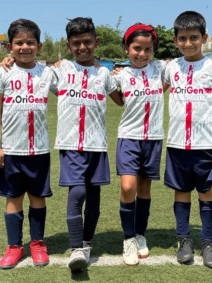 A tough loss doesn't diminish the team spirit. Our U7 players standing together after a narrow 1-0 result in the MFA YPL, learning resilience.