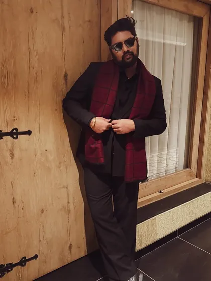 A stylish moment captured before a live performance in Pune. Getting into the right mindset before a show is a crucial part of my ritual.