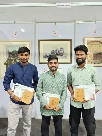 With fellow award-winning artists at the exhibition in Pune.