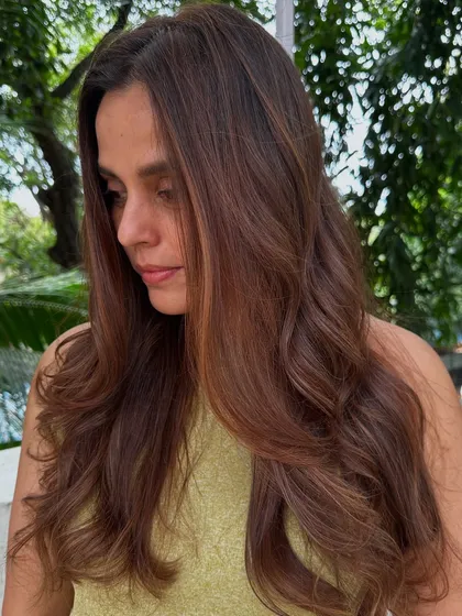 Another client getting 'Vacay Ready'. I gave her a mix of cinnamon and caramel tones to create this warm, sun-kissed look that’s perfect for a beach holiday.