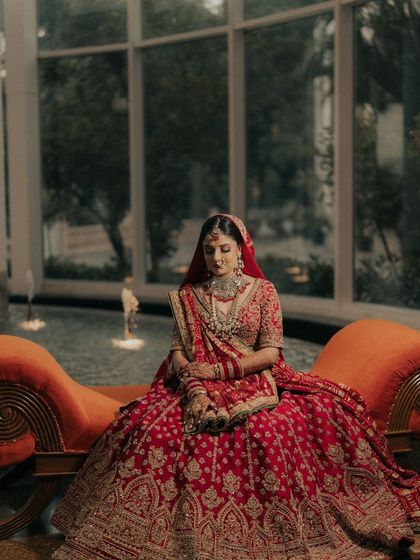 Timeless Bridal Looks photo 11