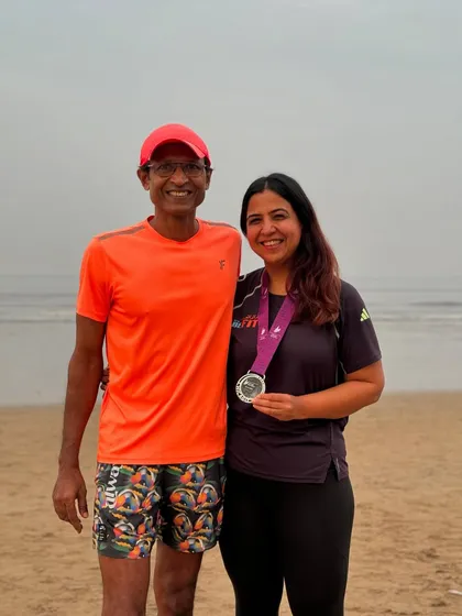 Our athlete Puneeta Bohra with coach after rocking the Chicago Full Marathon. Her hard work and spirit shine bright.