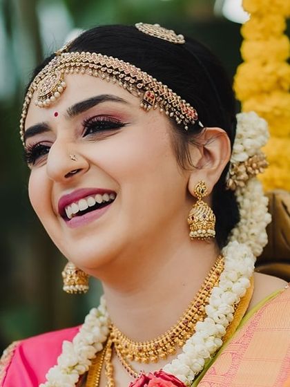 Discover more stunning South Indian bridal looks, each one celebrating the unique traditions and beauty of the occasion.