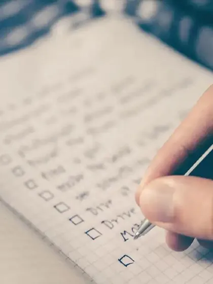 A detailed checklist is your best friend during a move or downsizing project. Planning what to store, what to move, and what to discard helps make the entire process more organized and less stressful.