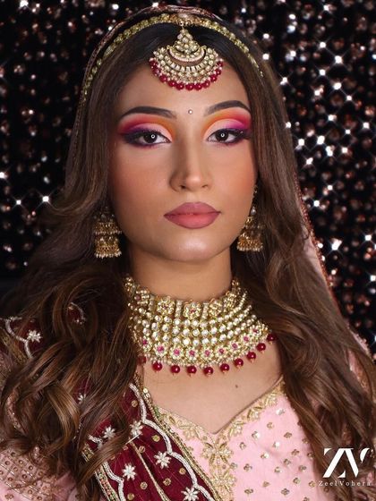 The perfect jewellery to match a vibrant makeup look. All pieces are available for rent.