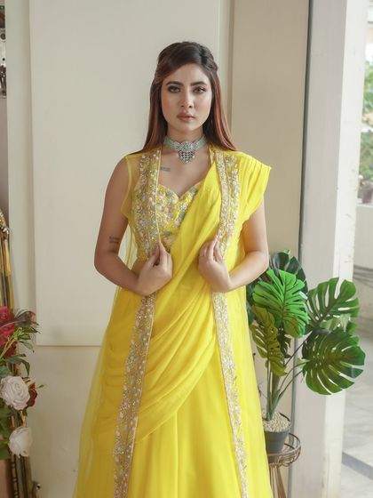 Sangeet, Mehendi & Haldi Glam photo 11