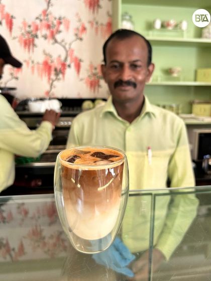 The end result of our training: a confident barista and a perfectly crafted drink. This is what we aim for with every client.