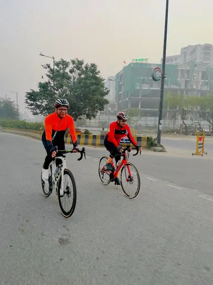 Two riders working together on the highway during our long-distance Sunday ride. Teamwork makes the kilometers fly by.