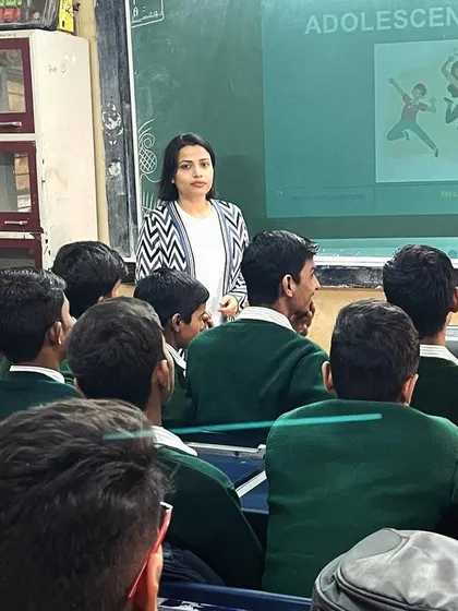 It is incredibly rewarding to connect with young minds about the importance of nutrition. Here, I am conducting a session on adolescent nutrition for students, focusing on the specific dietary needs for growth, energy, and focus during these crucial years.