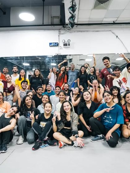 Another group photo of my dedicated 'Satrangi Tribe'. The energy was off the roof!