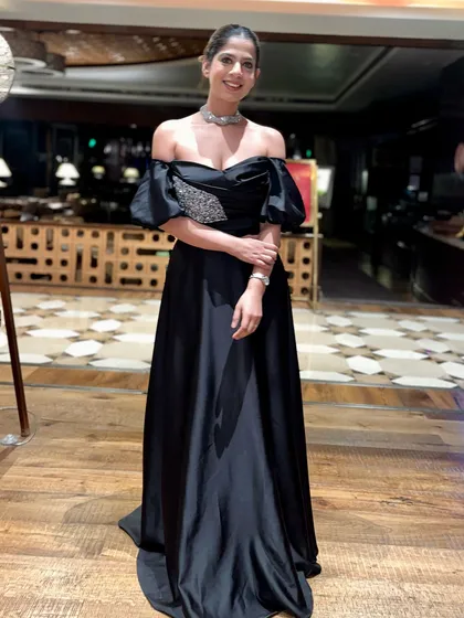 A full-length view of my outfit for the Grohe event. Elegance and sophistication were the themes of the night.