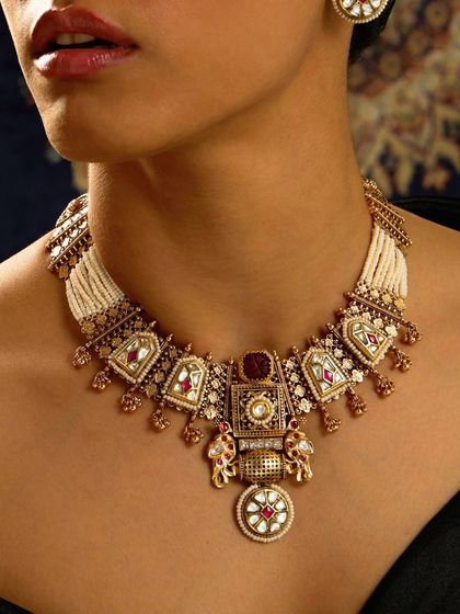 Statement Necklaces & Chokers photo 8