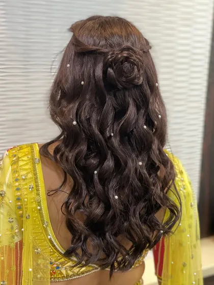 Another angle of the hair-rose and pearl-adorned waves.