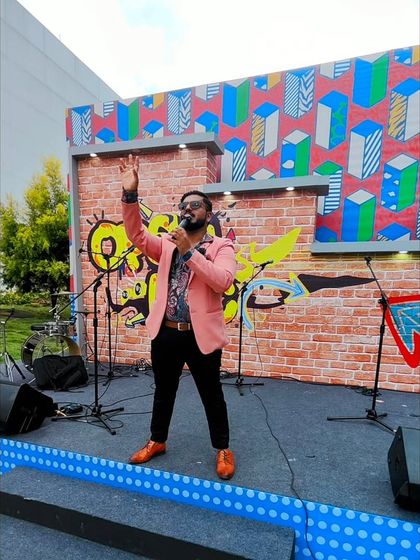 Emcee Pramod - Corporate & Live Event Host Commanding the Corporate Stage photo 9