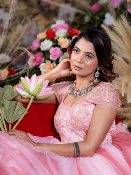 Anthariya Rentals - Gown & Contemporary Wear Rental Elegant Ball Gowns & Saree Gowns photo 6