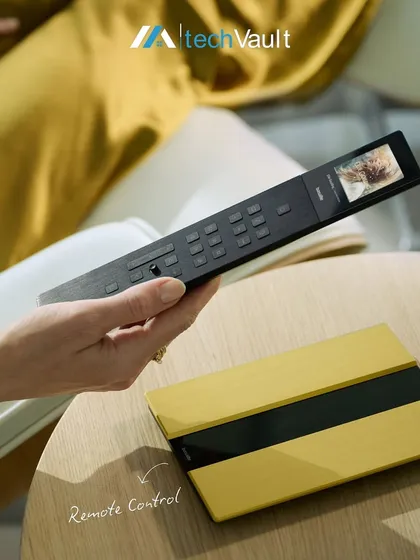 This is the Miro, a beautifully designed remote from Basalte that combines form and function. It provides tactile control over your entire home, allowing you to switch between lighting scenes, adjust music, and manage your entertainment with an elegant and ergonomic device.