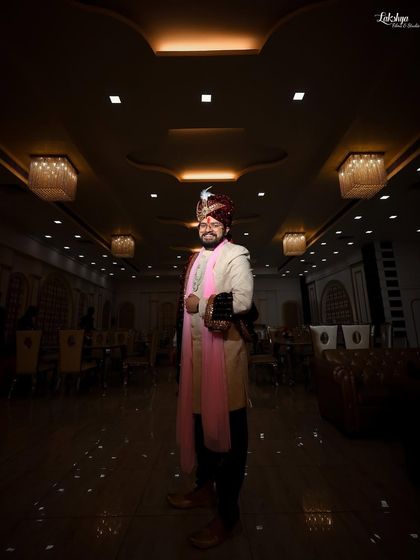 The Dapper Groom: Solo Portraits photo 16