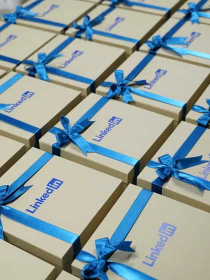 It is always a pleasure to work with leading brands like LinkedIn. I created these custom branded gift boxes to help them appreciate their team, ensuring the packaging reflects their strong brand identity and our shared commitment to quality.