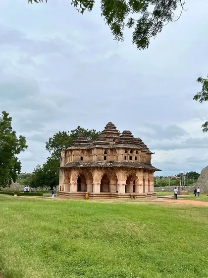The beautiful Lotus Mahal in Hampi, an elegant structure showcasing the Indo-Islamic architectural style of the Vijayanagara Empire.