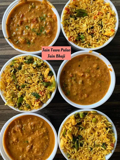 A batch of Jain Tawa Pulao and Jain Pav Bhaji ready to be packed. I make sure that even without onion and garlic, the food is packed with authentic flavor.