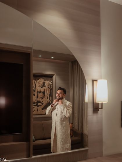 Modern Glamour & Architectural Statements photo 10