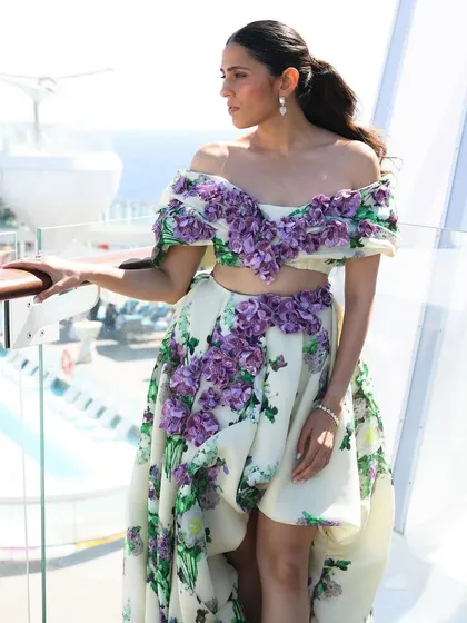 Another look at the stunning Yara Shoemaker gown, showcasing its unique design and how it stands out in a crowd.