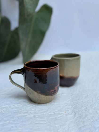 We love experimenting with glaze combinations. This is our 'half-half' mug, a result of a recent test that we will definitely be making more of.