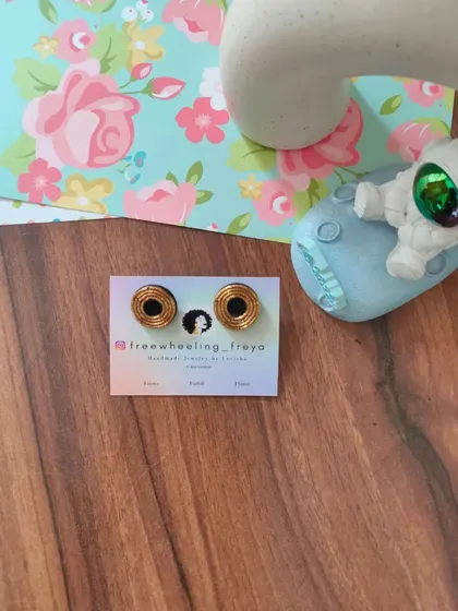 My zardozi studs are perfect for everyday wear or for the office. They feature intricate thread work and are available in a wide range of colors to match any outfit.