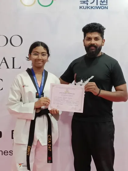 Congratulations to our champion Driti for her medal win at the CISCE Games 2024, the ICSE syllabus state-level Taekwondo competition.