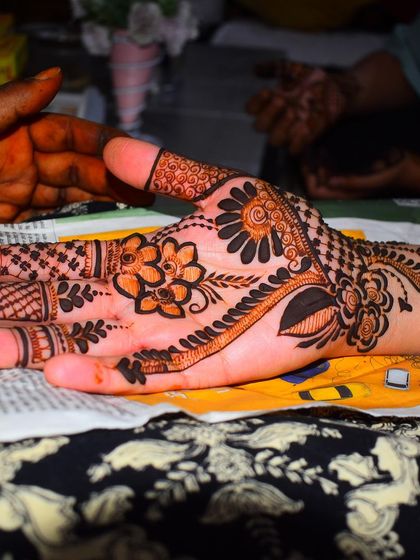Ashok Mehandi Art - Guest & Festive Mehndi Modern & Jewellery Styles photo 5