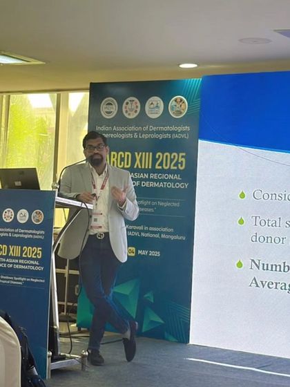 Presenting key considerations for donor area assessment during my lecture at SARCD 2025.