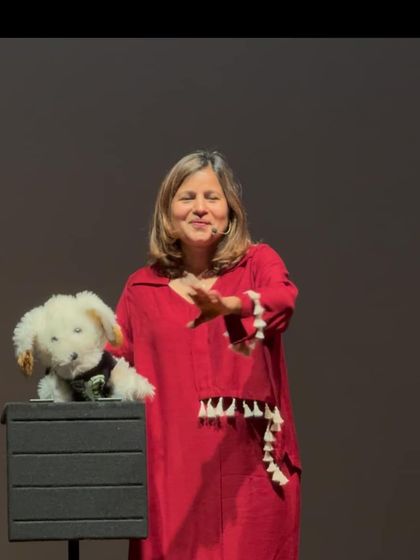 Snowey the dog puppet making his appearance. He's a crowd favorite and always gets a great reaction from the kids.