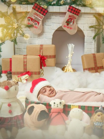 Holiday Magic: Festive Mini Sessions photo 17