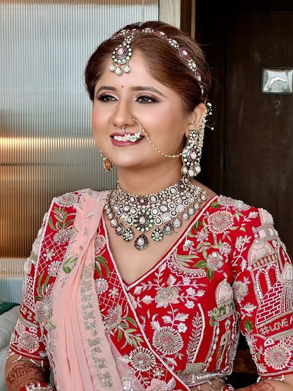 Classic Red & Pink Bridal Looks photo 81